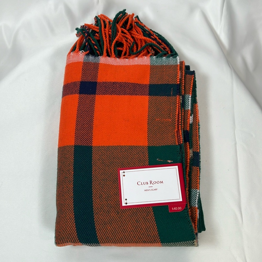 NWT Green & orange plaid 100% Polyester scarf by Club Room.